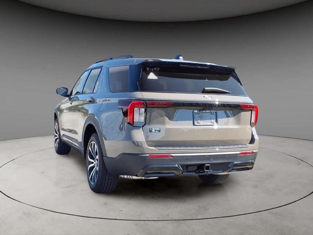 2027 Ford Explorer ST-Line