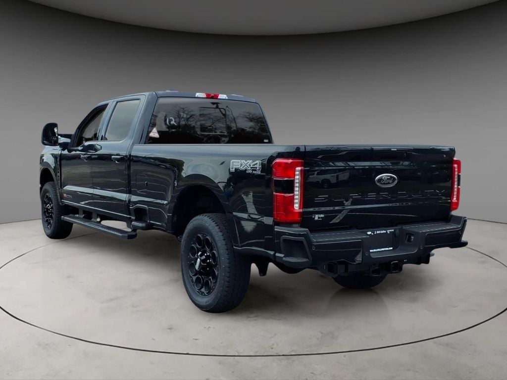 2026 Ford F-350SD Lariat