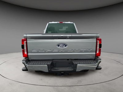 2027 Ford F-350SD Lariat