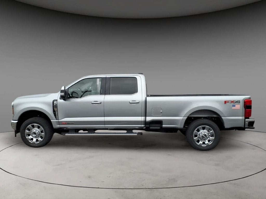 2027 Ford F-350SD Lariat