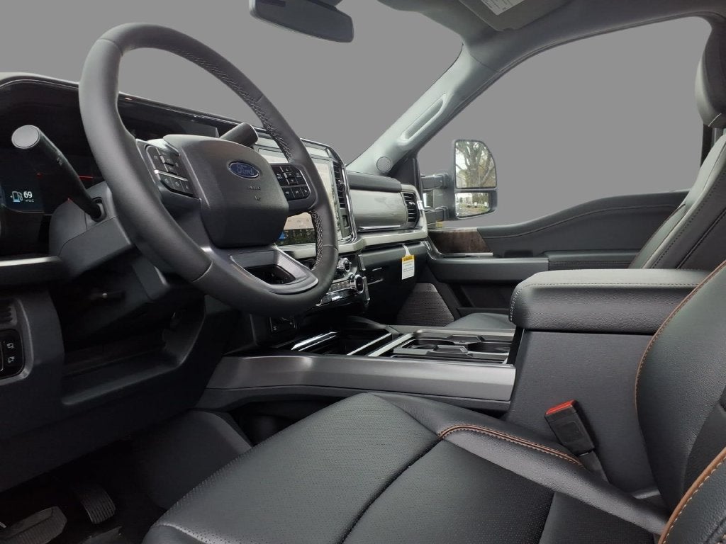 2027 Ford F-350SD Lariat