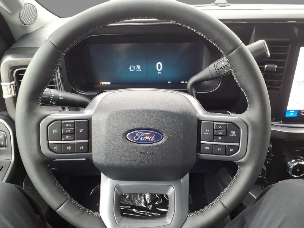 2027 Ford F-350SD Lariat