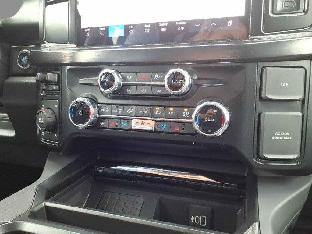 2027 Ford F-350SD Lariat