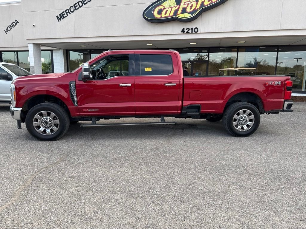 2023 Ford F-350SD Lariat