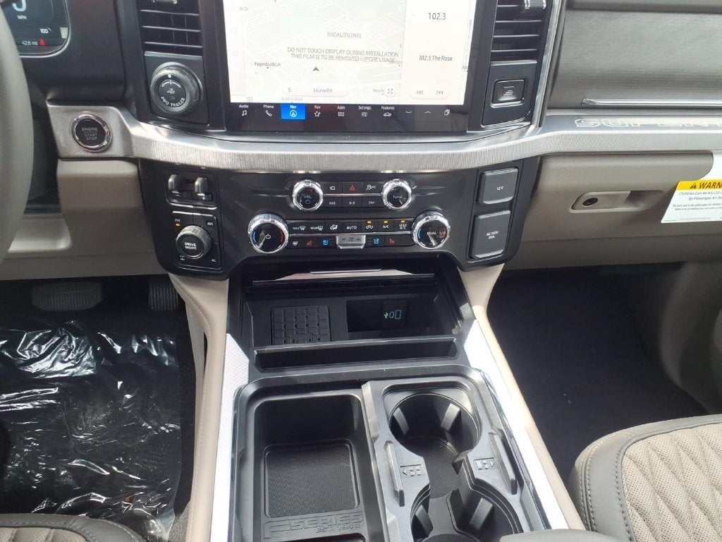 2027 Ford F-350SD Platinum