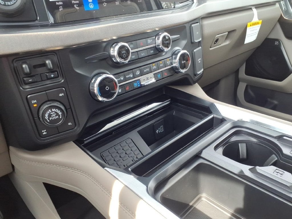 2027 Ford F-350SD Platinum