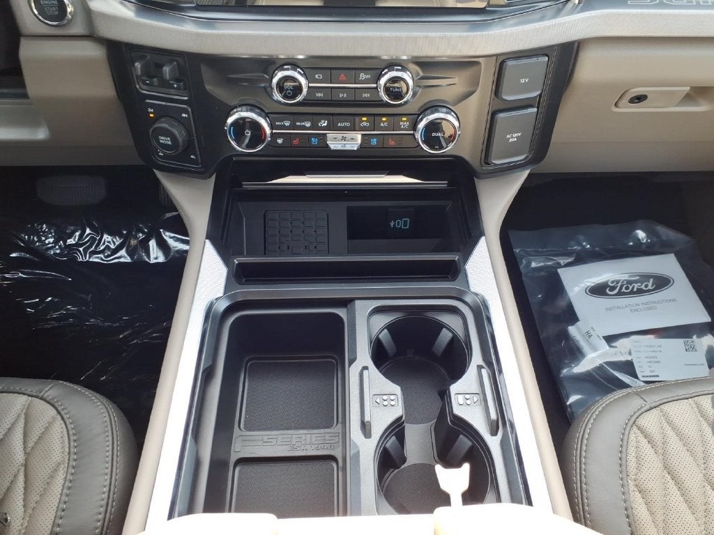 2027 Ford F-350SD Platinum