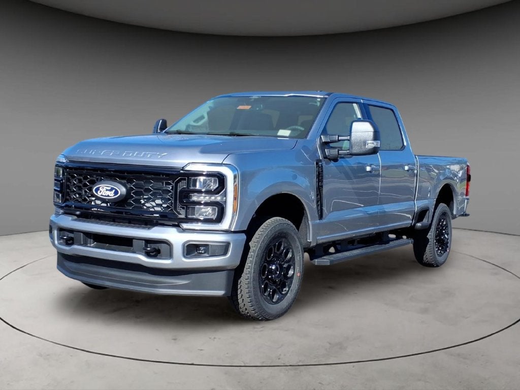2027 Ford F-350SD XLT
