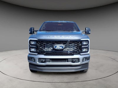2027 Ford F-350SD XLT