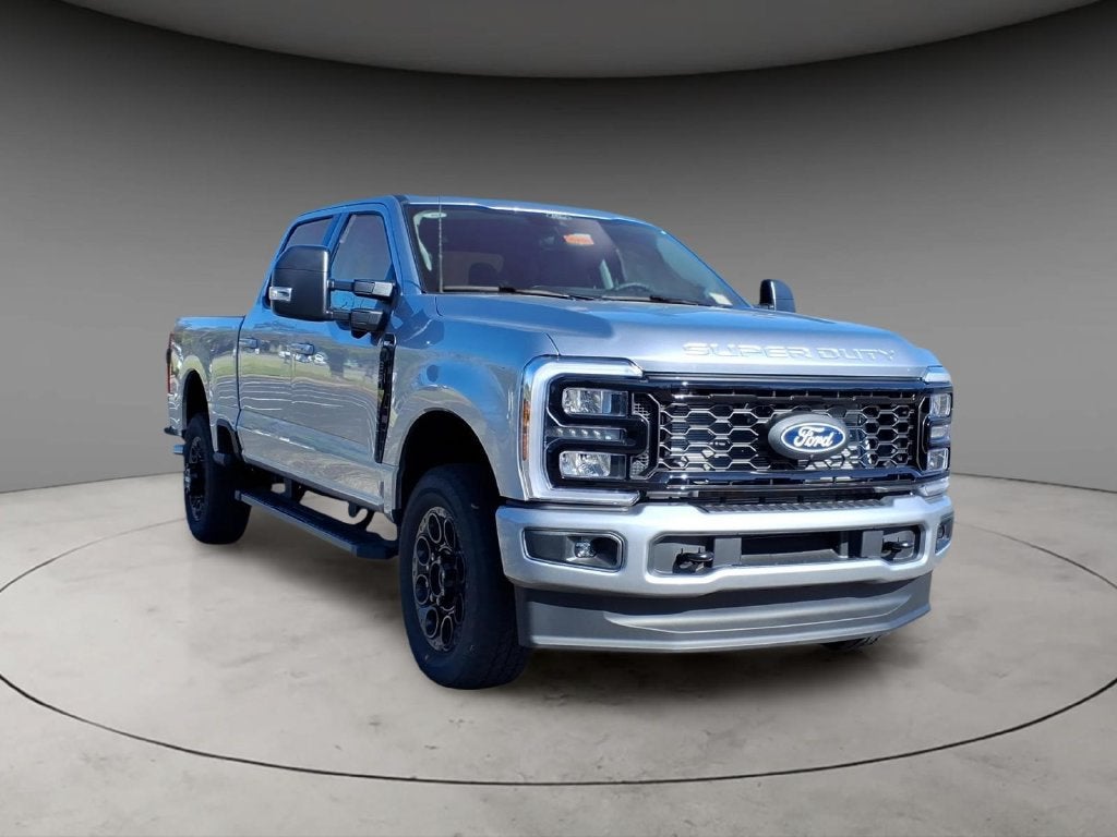 2027 Ford F-350SD XLT
