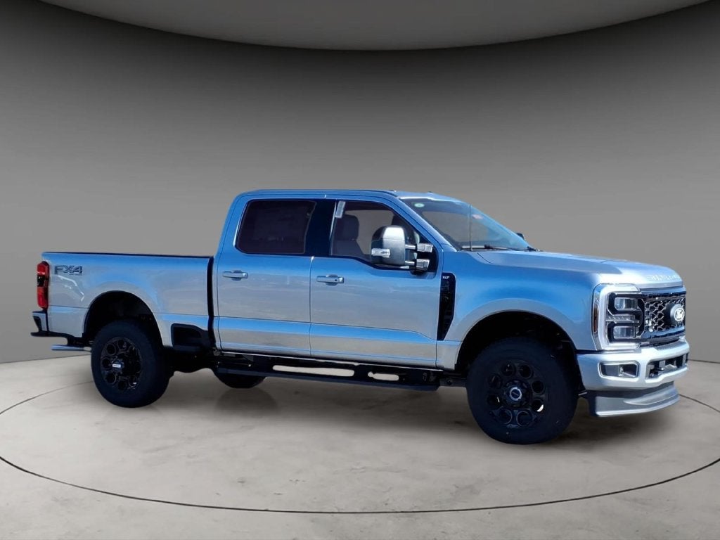 2027 Ford F-350SD XLT