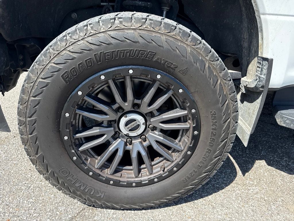 2022 Ford F-350SD Lariat
