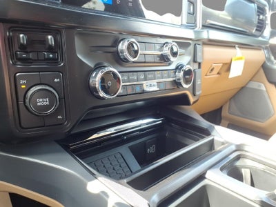 2027 Ford F-350SD Lariat DRW