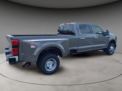 2027 Ford F-350SD Lariat DRW