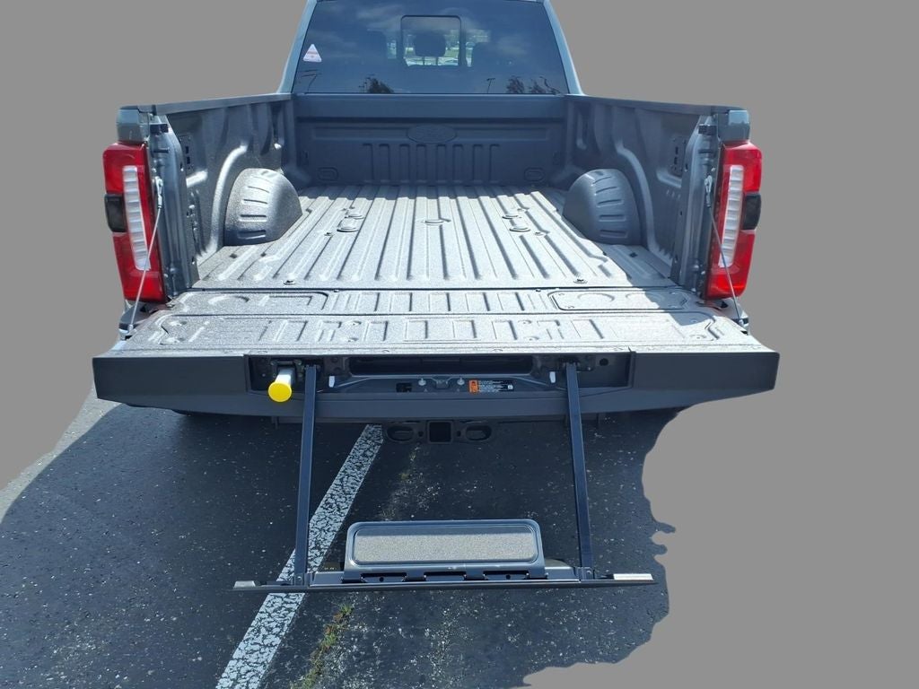 2026 Ford F-350SD Lariat DRW