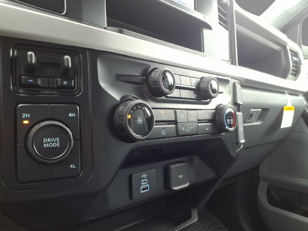 2027 Ford F-350SD XL DRW