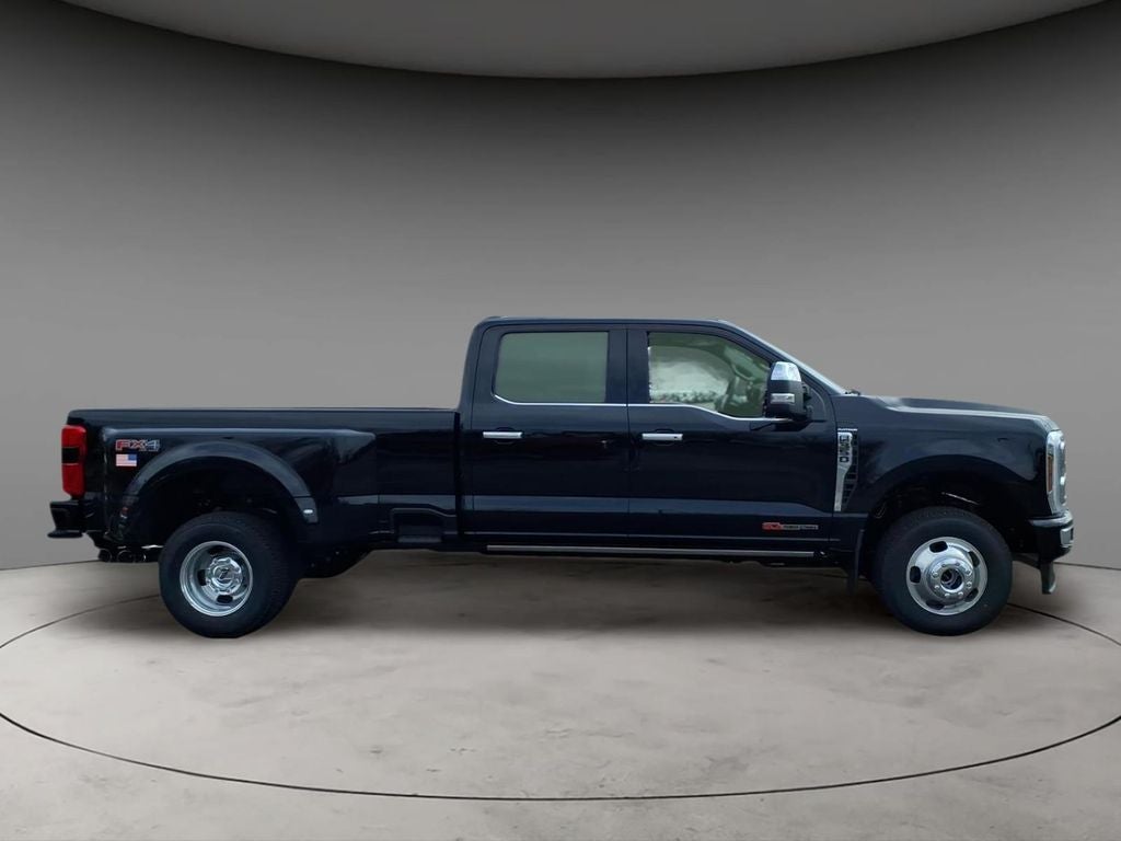 2026 Ford F-350SD Platinum DRW