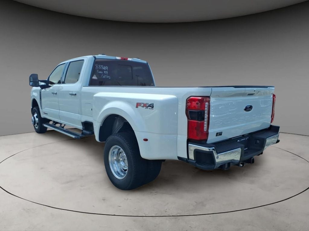 2026 Ford F-350SD Lariat DRW