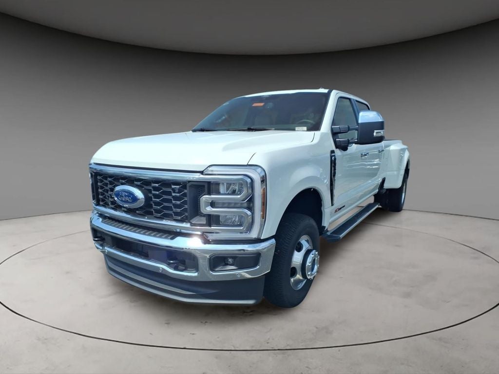 2026 Ford F-350SD Lariat DRW