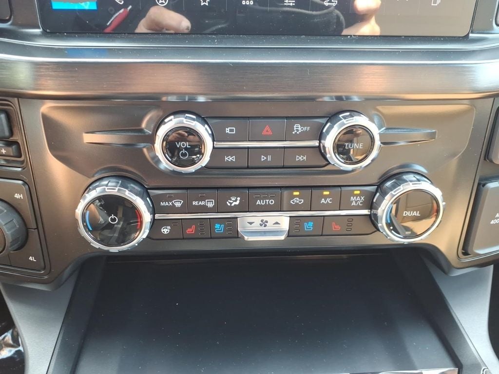 2026 Ford F-350SD Lariat DRW