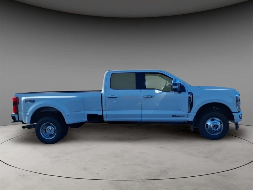 2026 Ford F-350SD Platinum DRW