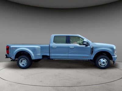 2026 Ford F-350SD Platinum DRW