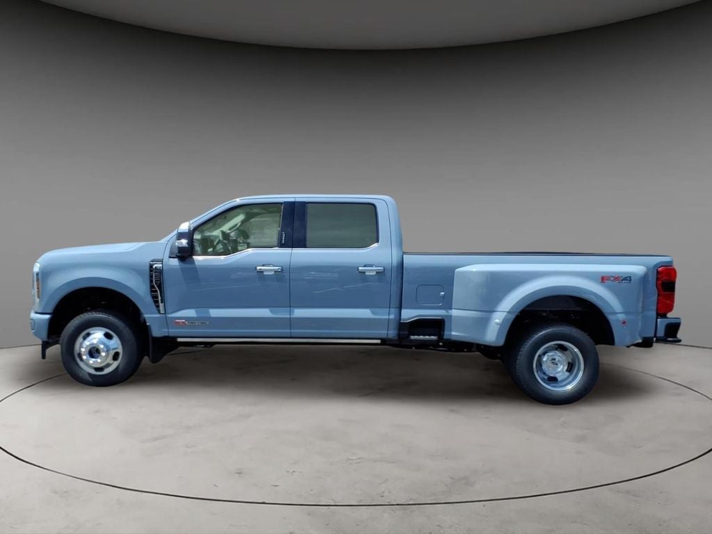 2026 Ford F-350SD Platinum DRW