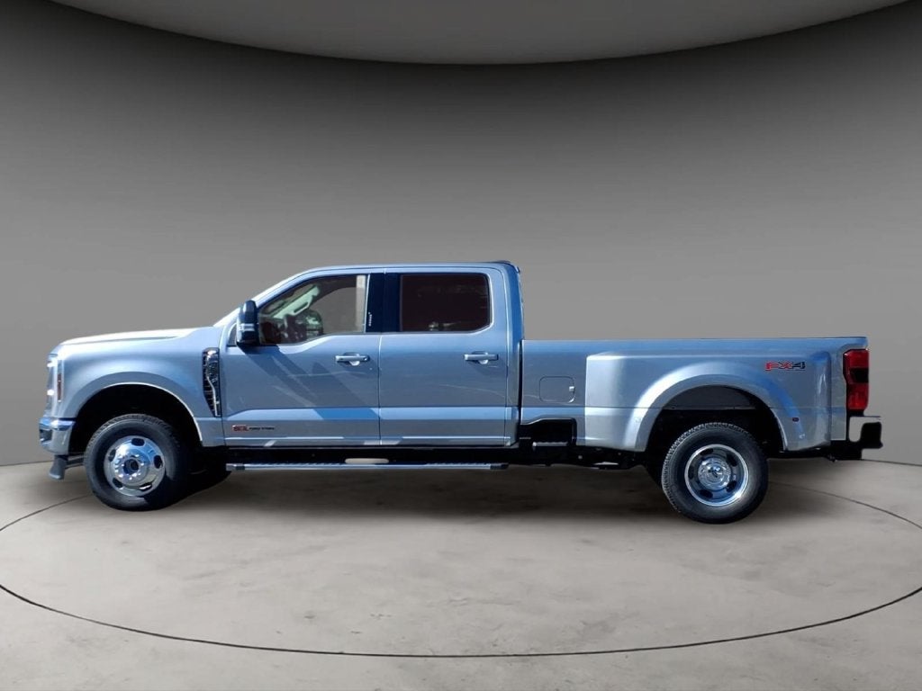 2027 Ford F-350SD XLT DRW
