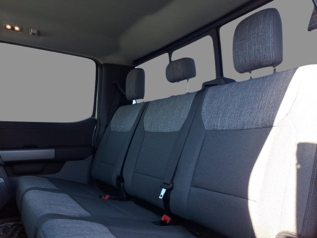 2027 Ford F-350SD XLT DRW