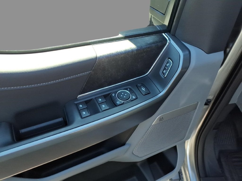 2027 Ford F-350SD XLT DRW