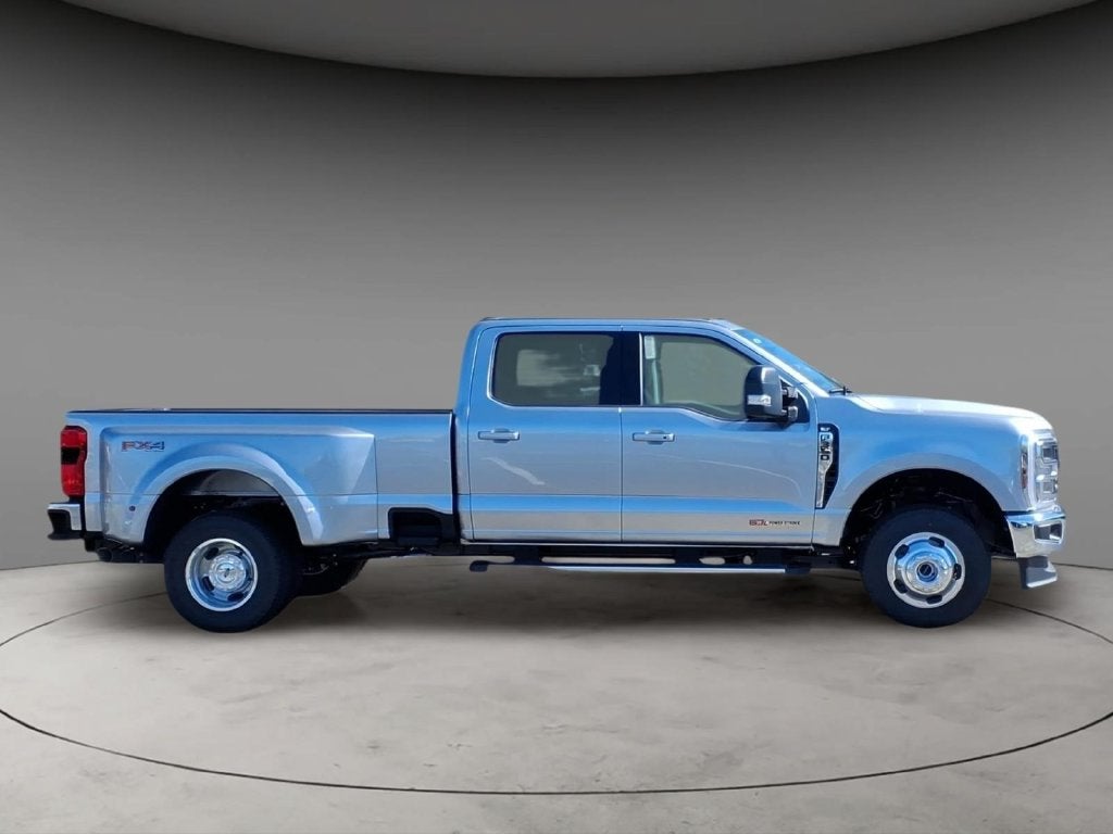 2027 Ford F-350SD XLT DRW