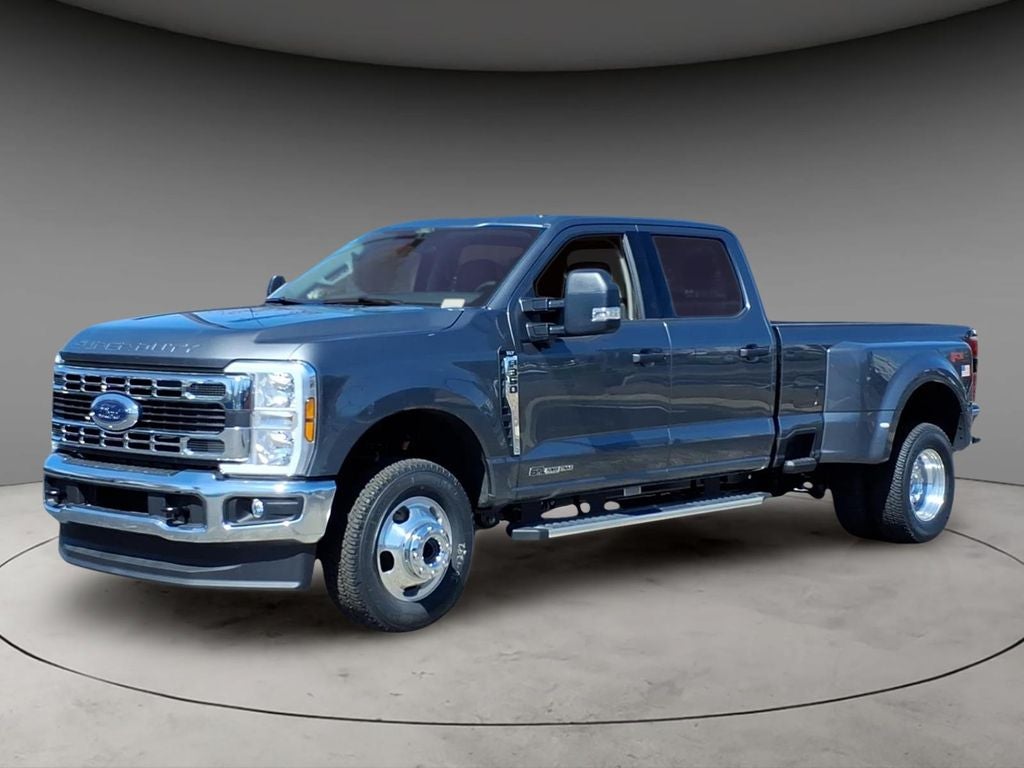 2026 Ford F-350SD XLT DRW