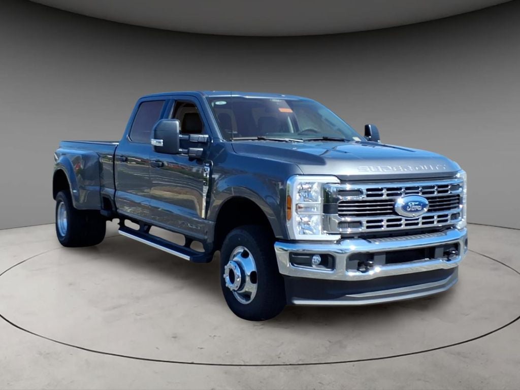 2026 Ford F-350SD XLT DRW