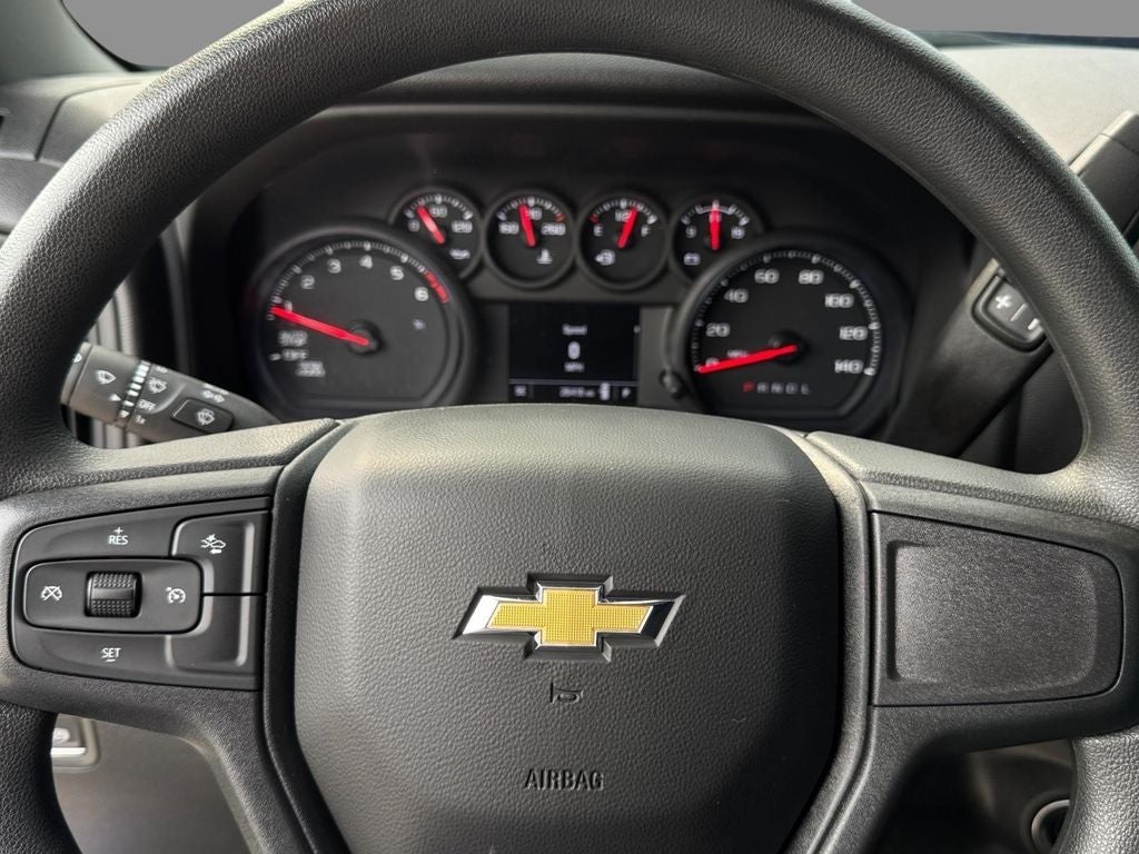 2025 Chevrolet Silverado 1500 Custom