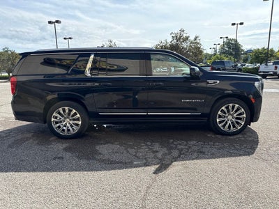 2023 GMC Yukon XL Denali