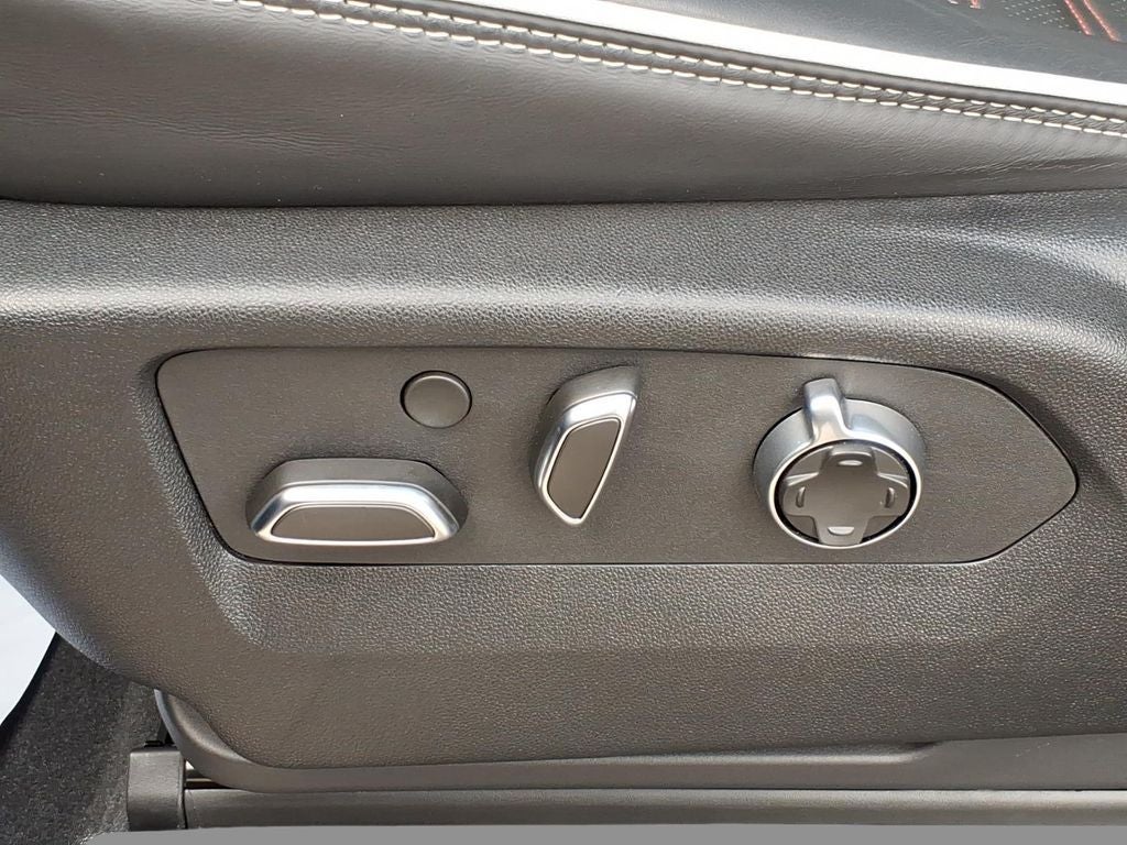 2025 GMC Yukon AT4 Ultimate