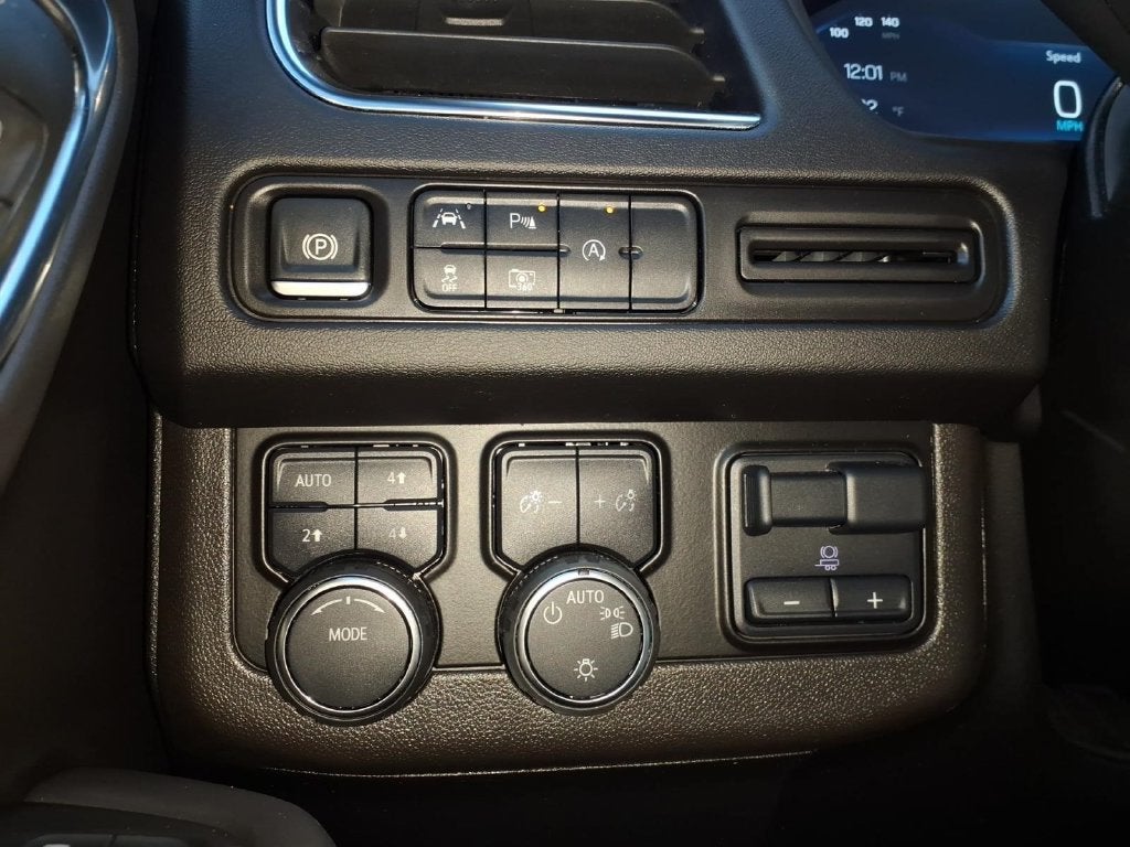 2024 Chevrolet Suburban RST