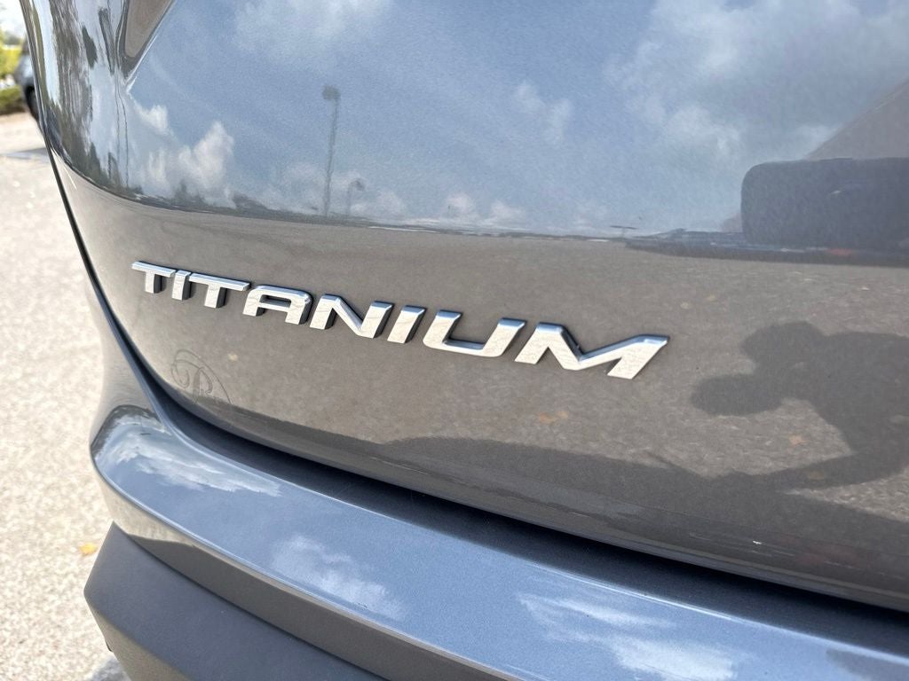 2024 Ford Edge Titanium