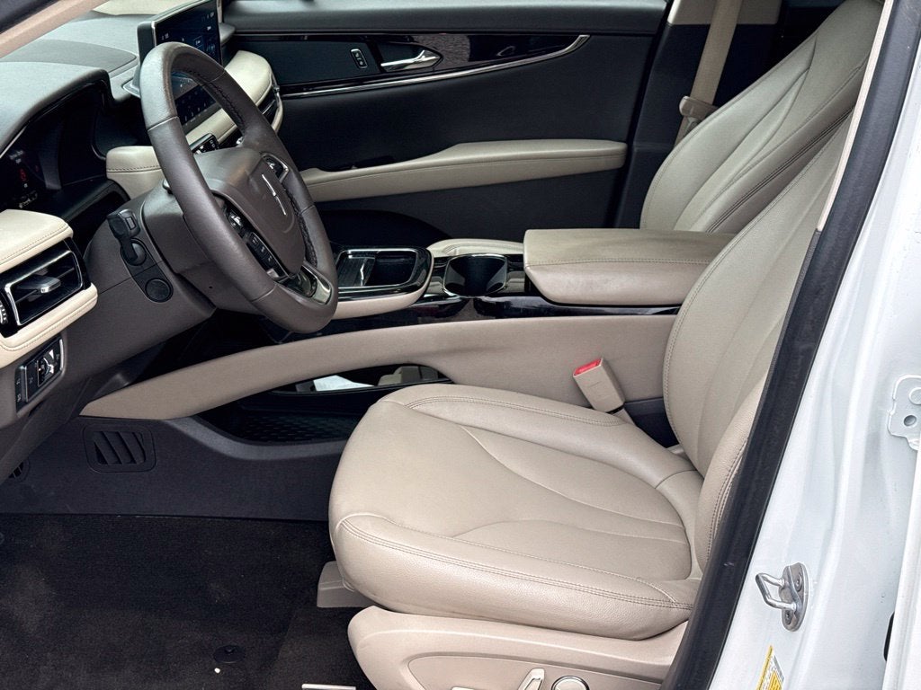 2022 Lincoln Nautilus Standard