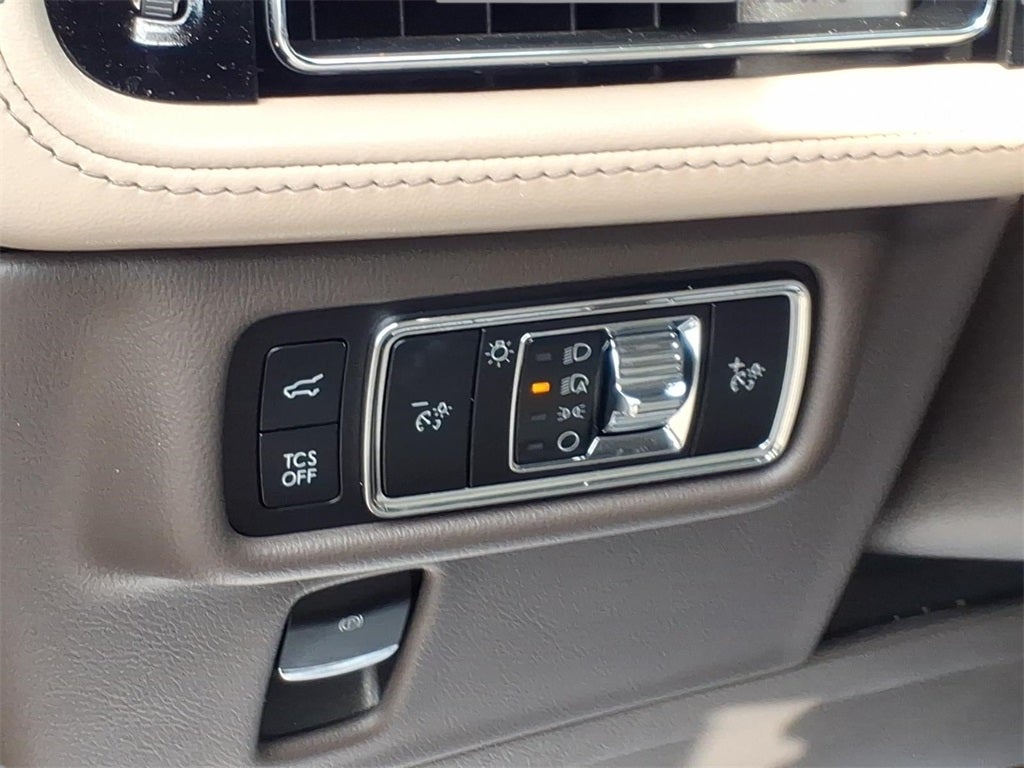 2023 Lincoln Nautilus Standard