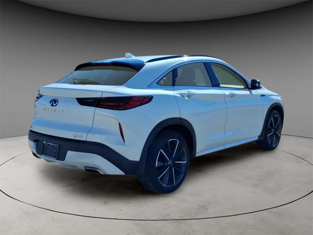 2023 INFINITI QX55 LUXE