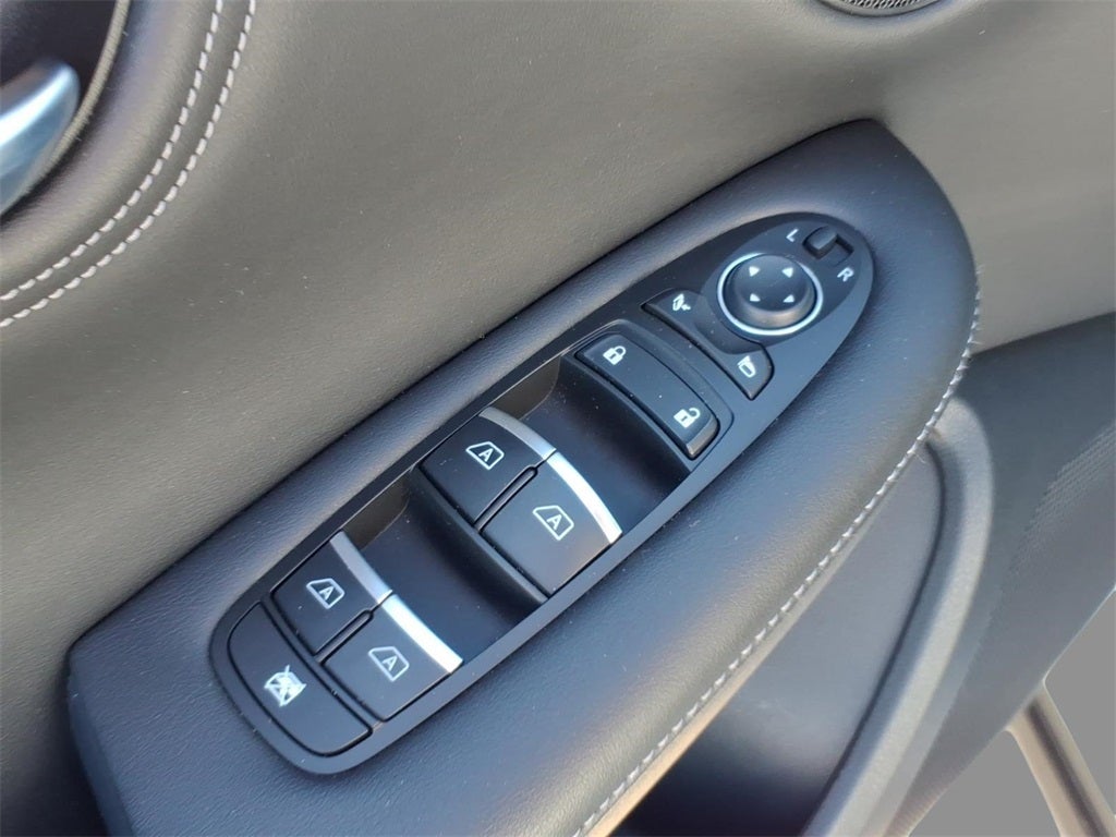 2023 INFINITI QX55 LUXE