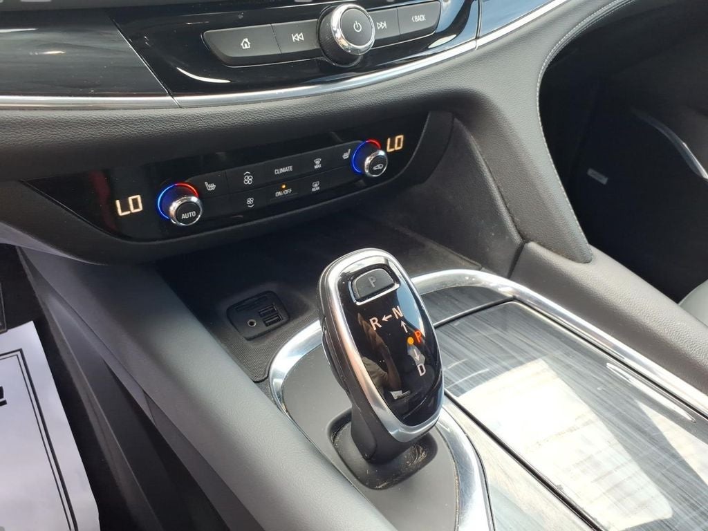 2020 Buick Enclave Essence