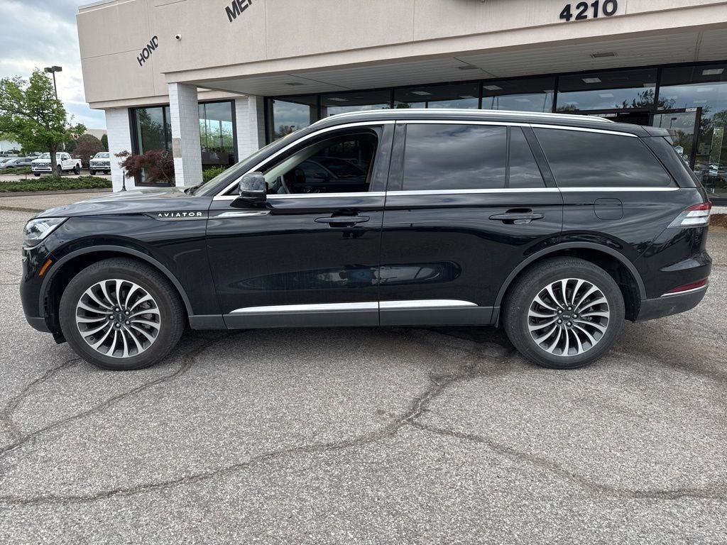 2023 Lincoln Aviator Standard