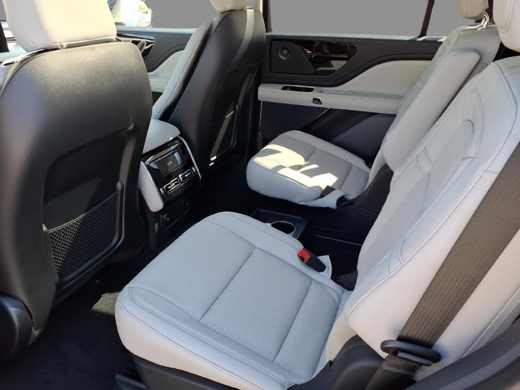 2027 Lincoln Aviator Reserve Premium