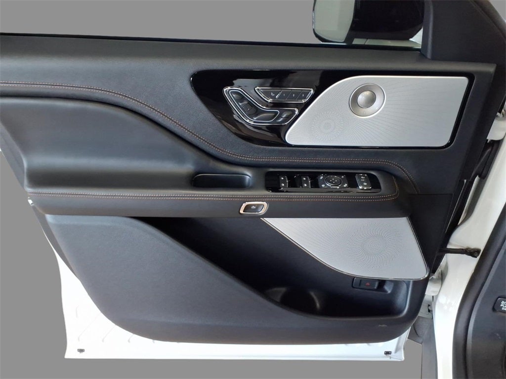 2025 Lincoln Aviator Black Label