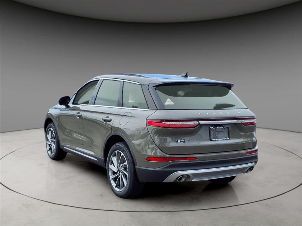 2025 Lincoln Corsair Premiere