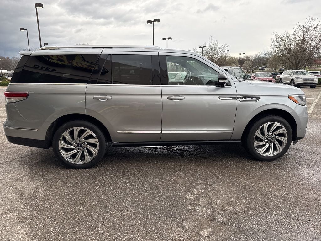2023 Lincoln Navigator Reserve