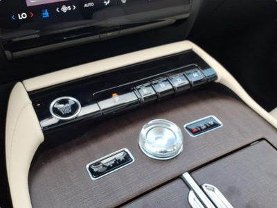 2027 Lincoln Navigator Reserve