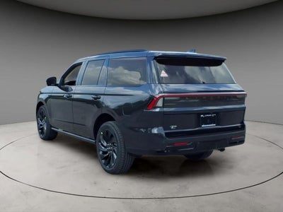 2027 Lincoln Navigator Reserve